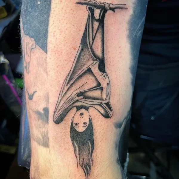 Graphic tattoo by Suvi of Tear Garden