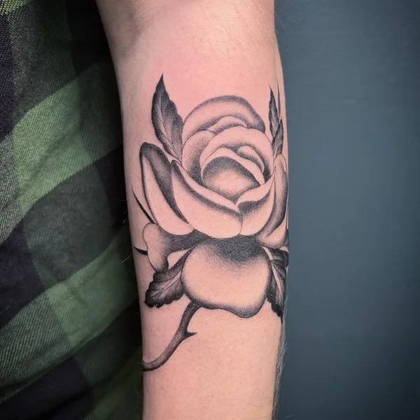 Graphic tattoo by Suvi of Tear Garden