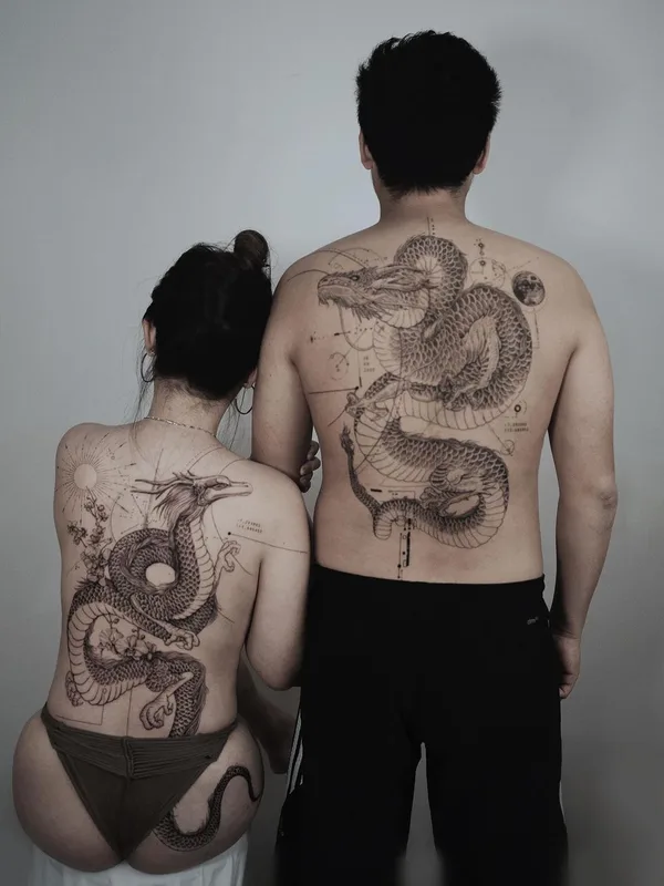 black and grey sketch 纹身 在 full back #41499 | 纹身师 Arie
