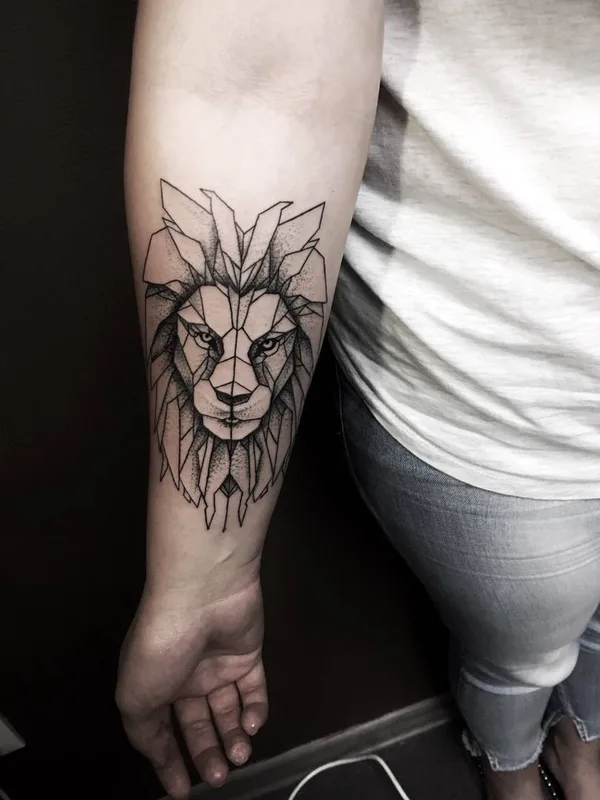black and grey geometric татуировка на forearm #32247 | Тату мастер Владислав Калугин