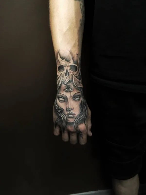 black and grey black and grey татуировка на back of hand #32246 | Тату мастер Владислав Калугин