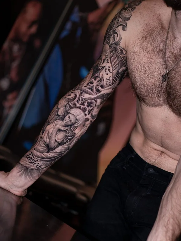Graphic tattoo by Евгений Мир in Saint Petersburg