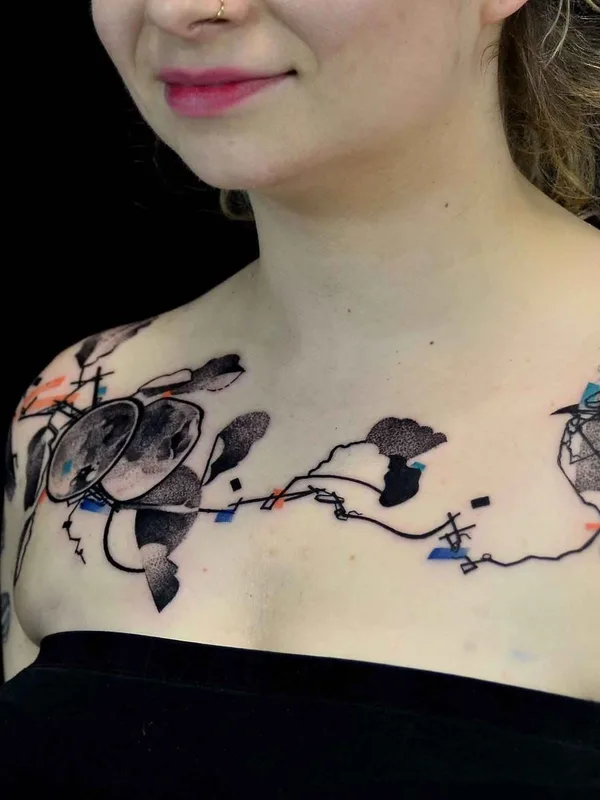 female black and grey abstract 타투 부위 chest #13013 | 타투이스트 Katarzyna Krutak