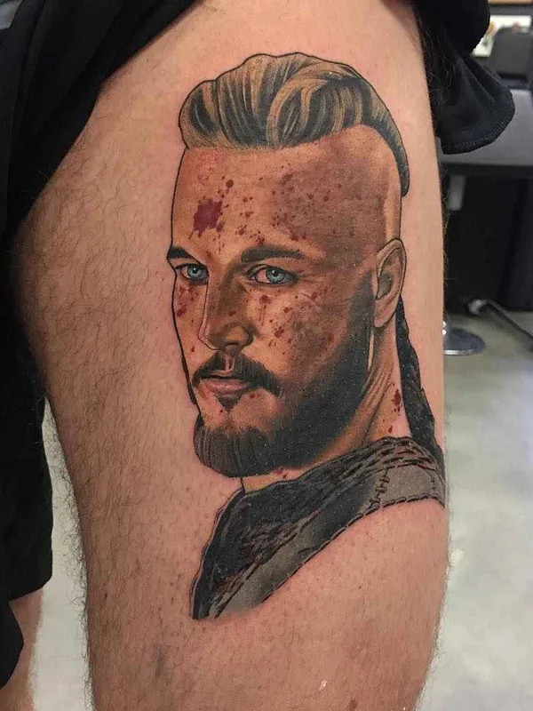 male color realism Tatuaggio su thigh #9613 | Tatuatore Daniel Molloy