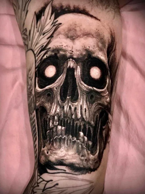 black and grey realism татуировка на forearm #9681 | Тату мастер Varo Tattooer