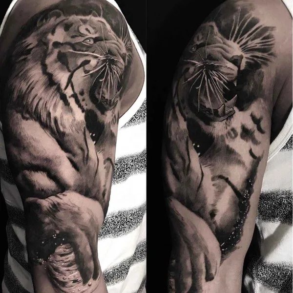 Реализм tattoo by Deran Hall