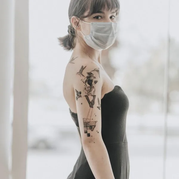 Geometric tattoo by Simge Güleryüz in Bayraklı