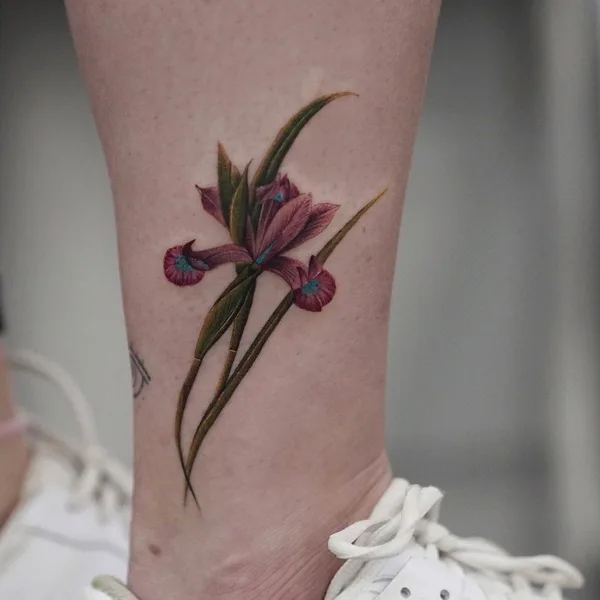 Botanical tattoo by Kemal Özceylan in Istanbul