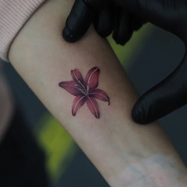 Botanical tattoo by Kemal Özceylan in Istanbul