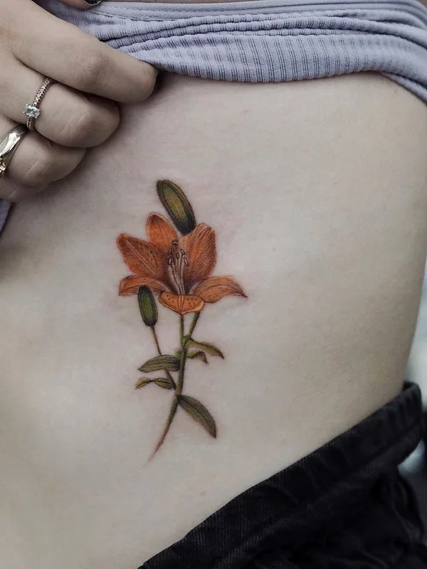 female color botanic tatuaje en side #47594 | Tatuador Kemal Özceylan