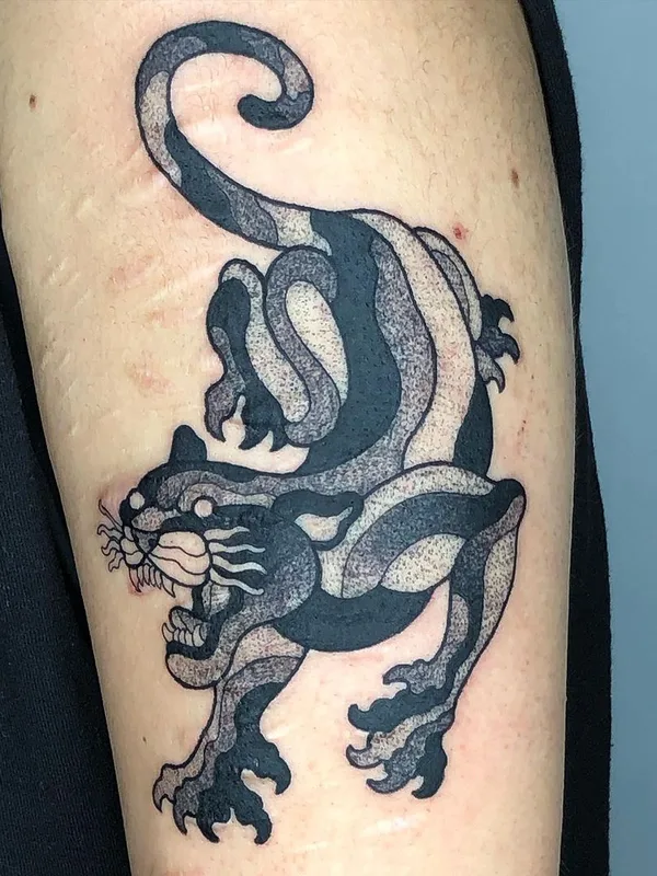 black and grey blackwork Tatuaggio su forearm #47745 | Tatuatore Zox Volkov