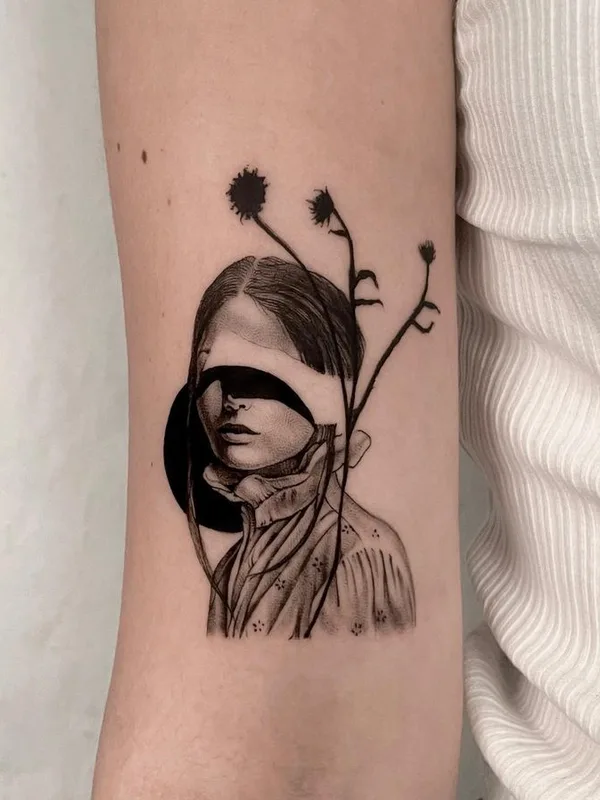 female black blackwork Tatuaggio su forearm #65301 | Tatuatore Claudia