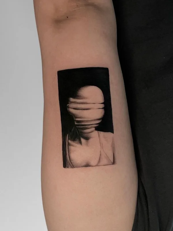 black and grey black and grey Tatuaggio su forearm #65300 | Tatuatore Claudia
