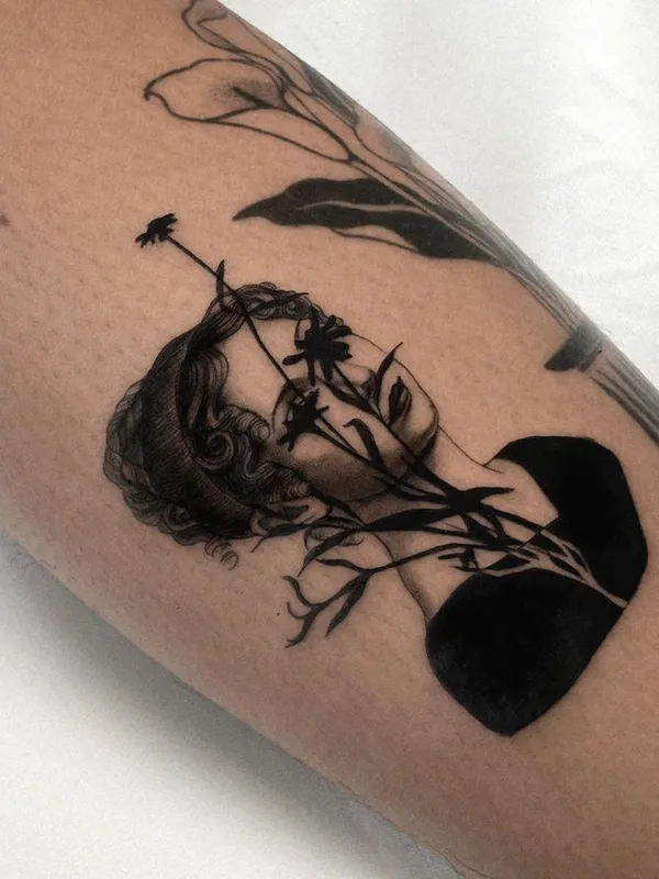 female black blackwork Tatuaggio su forearm #65306 | Tatuatore Claudia