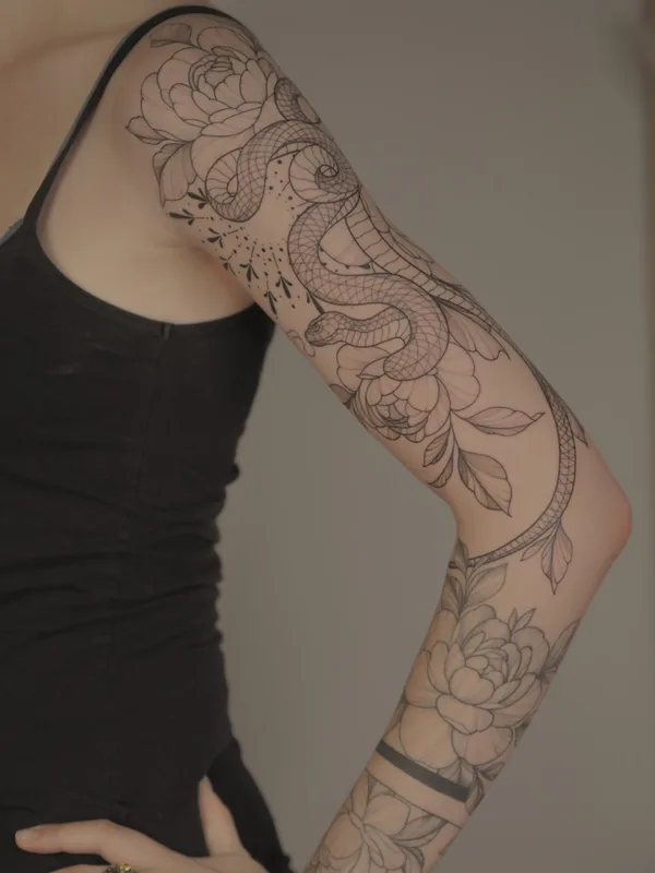 female black linework татуировка на full sleeve #67044 | Тату мастер Лена Осень