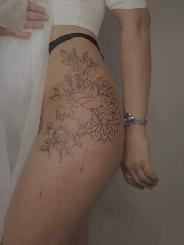 female black linework татуировка на thigh #67042 | Тату мастер Лена Осень