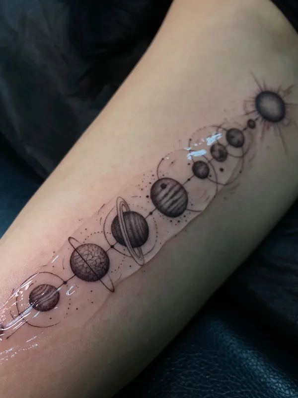 black and grey linework Tatuagem em forearm #57195 | Tatuador Настя Лис