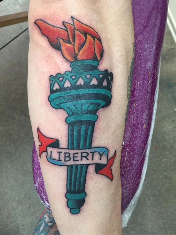 color traditional 纹身 在 forearm #57221 | 纹身师 Matt Headley
