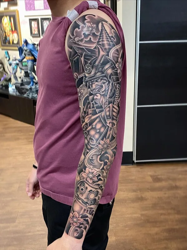 male black and grey japanese 纹身 在 full sleeve #57233 | 纹身师 Declan Sweeney