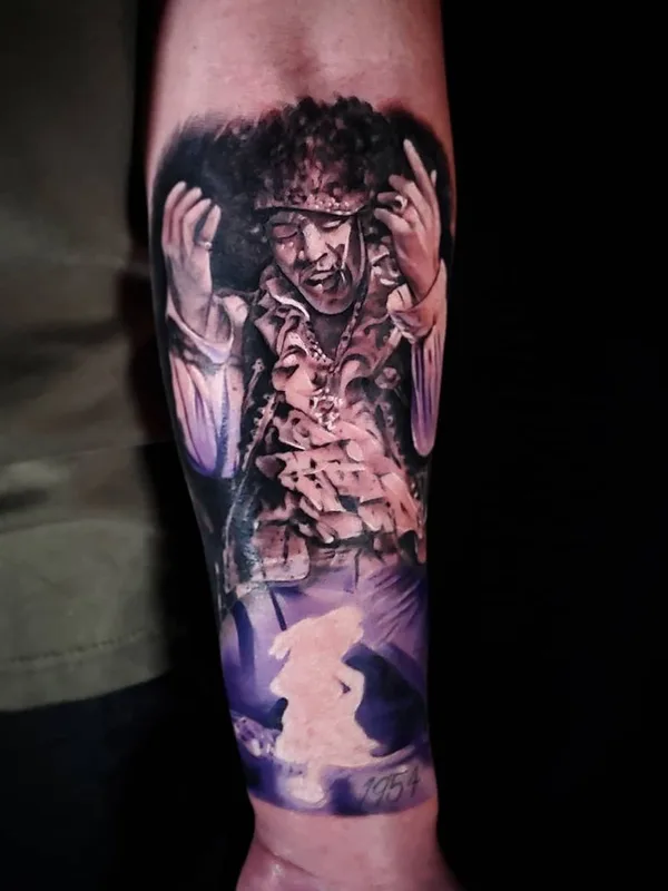 black and grey photorealism Tatuaggio su forearm #57265 | Tatuatore Danny Bayron