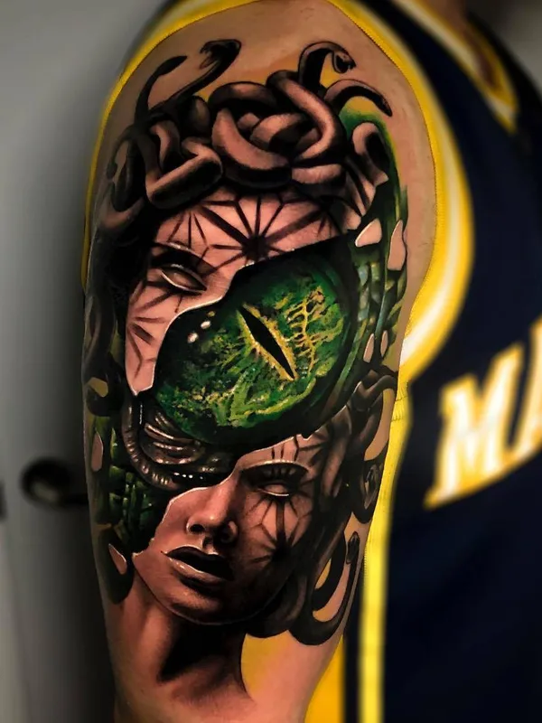 color realism tattoo auf upper arm #32251 | Tätowierer Rober Villanueva