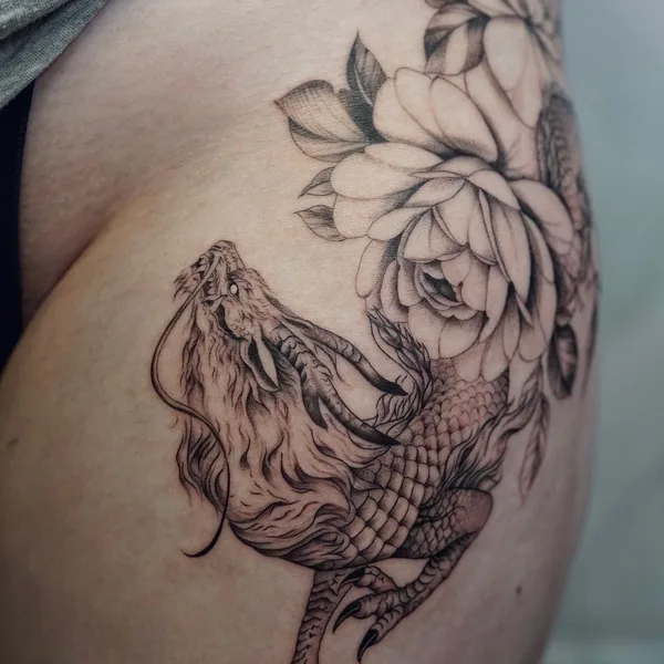 Fine Line tattoo by Daira Pukite in Oslo