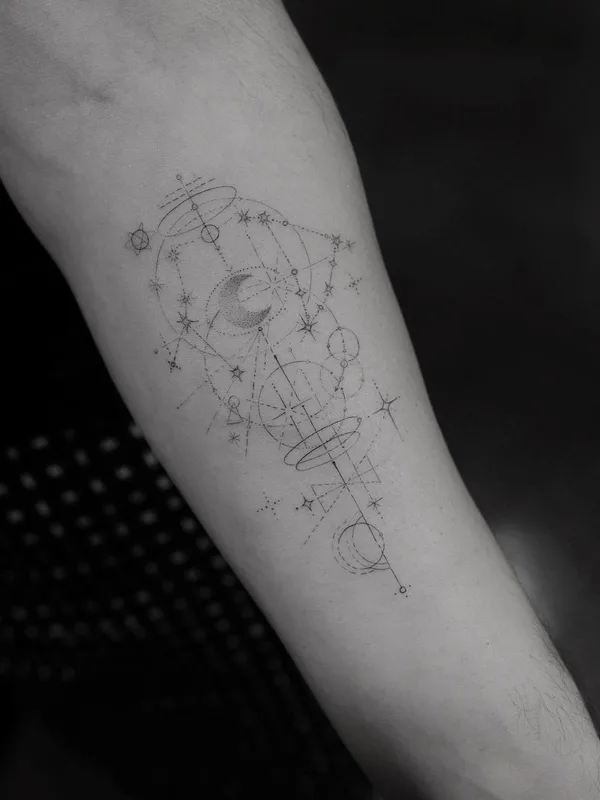 black and grey geometric tatuaje en forearm #43169 | Tatuador Doctor Woo