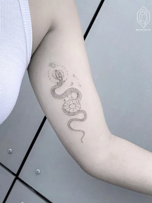 female black fineline татуировка на forearm #43264 | Тату мастер Bicem Sinik