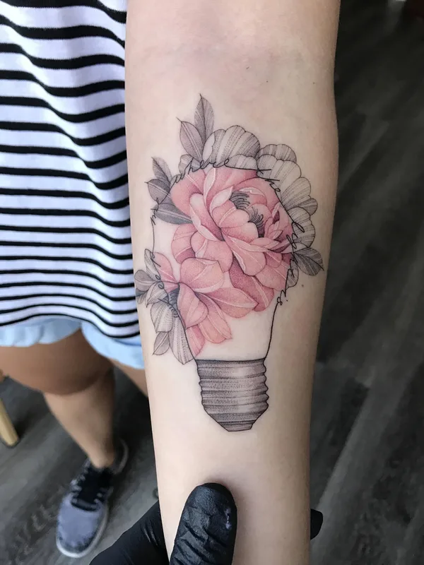 female color illustrative 타투 부위 forearm #34040 | 타투이스트 Екатерина Nora Ink Алексеева