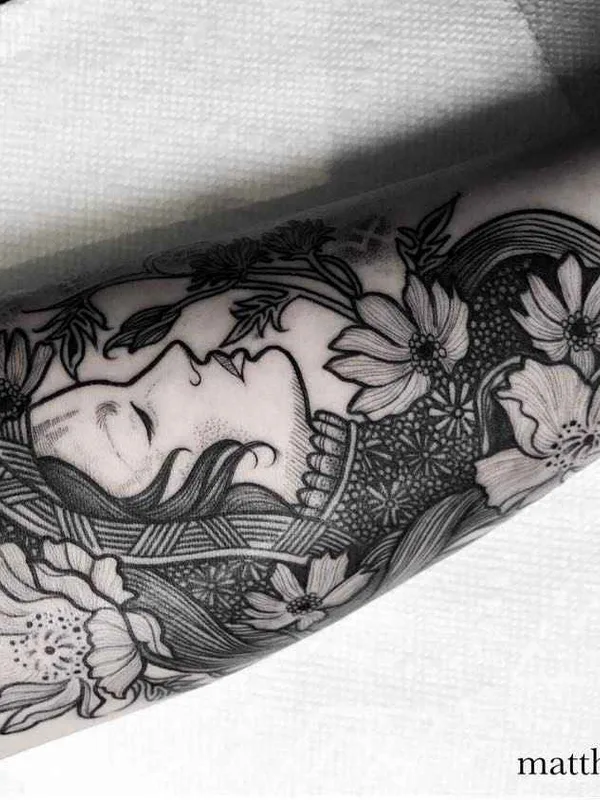 black and grey blackwork tatuaje en forearm #10601 | Tatuador Matthew Murray