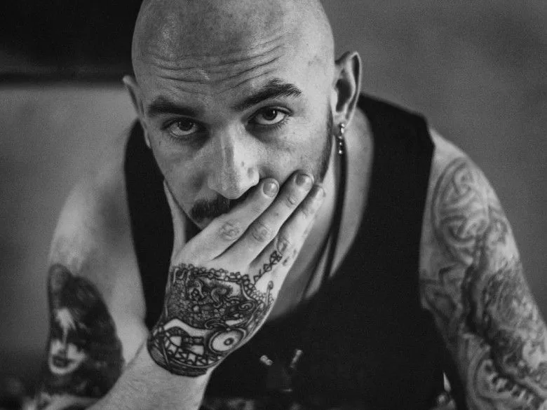 Tattoo artist Vitaly Pradd