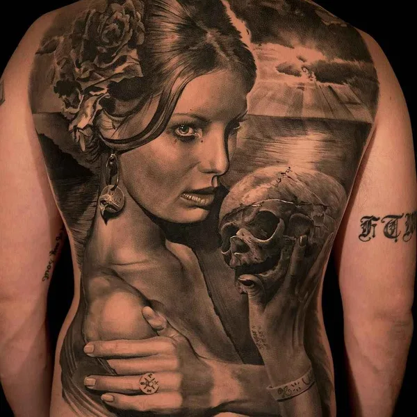 Реализм tattoo by Deran Hall