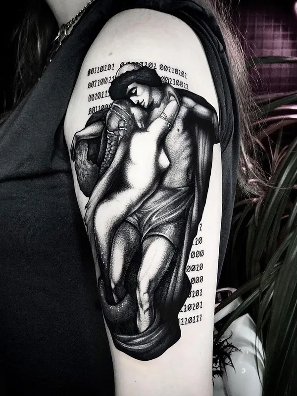 black and grey black and grey Tatuagem em upper arm #47888 | Tatuador Вероника Златогорская