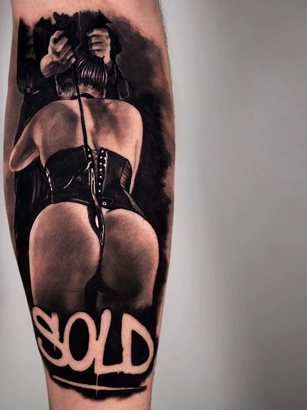 female black and grey black and grey tatuaje en calf #47962 | Tatuador Christis Galiropoulos