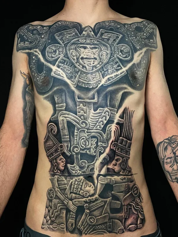 male black and grey realism tatouage sur chest #47989 | Artiste tatoueur Goethe