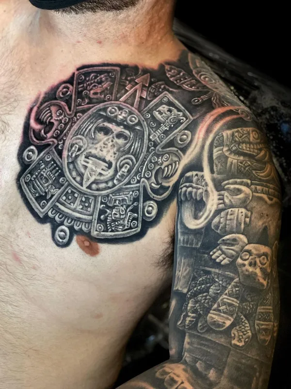 male black and grey black and grey tatouage sur chest #47986 | Artiste tatoueur Goethe