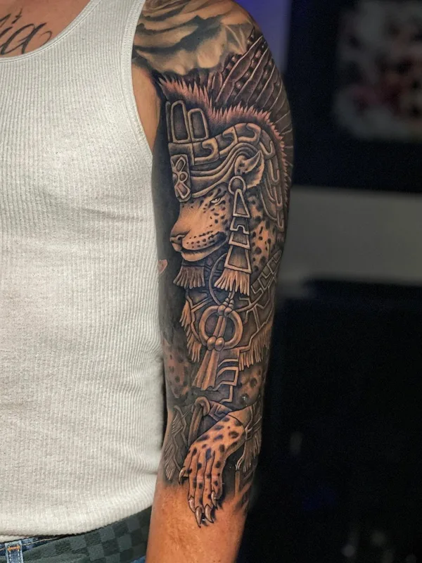 male black and grey black and grey tatouage sur full sleeve #47988 | Artiste tatoueur Goethe