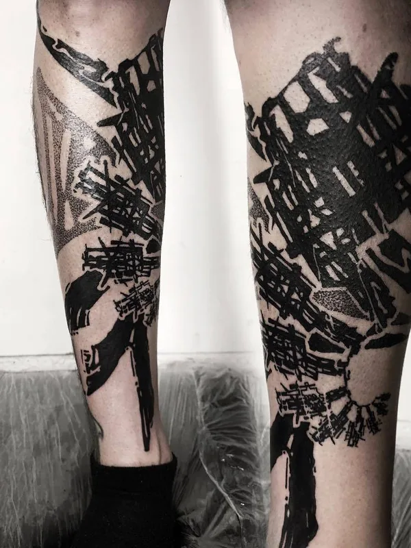 black blackwork tattoo auf calf #29633 | Tätowierer Byron