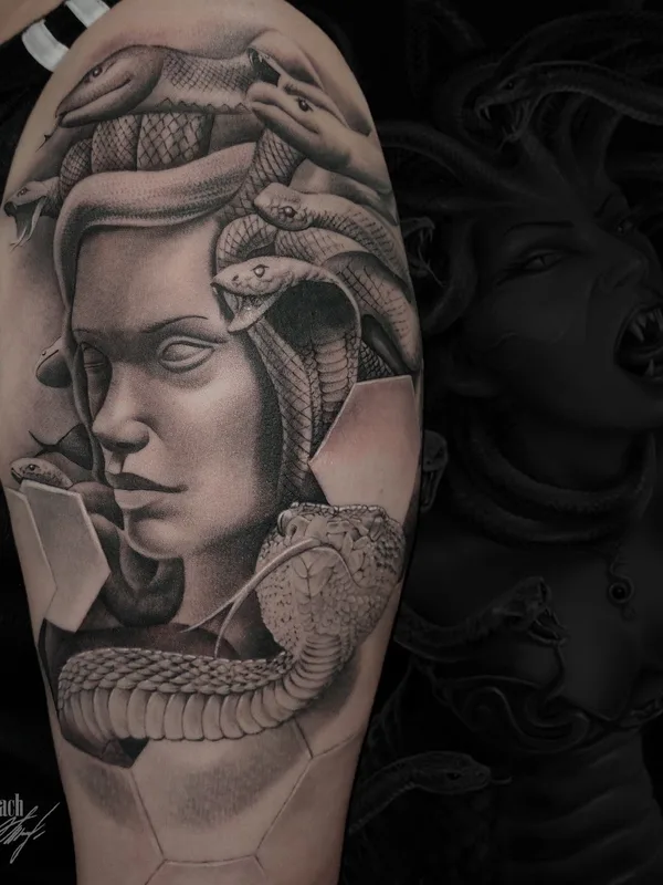 black and grey realism татуировка на bicep #39709 | Тату мастер Евгений Ткач