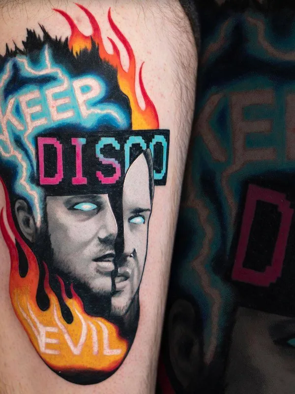 color illustrative tattoo auf thigh #30578 | Tätowierer Hans Deslauriers