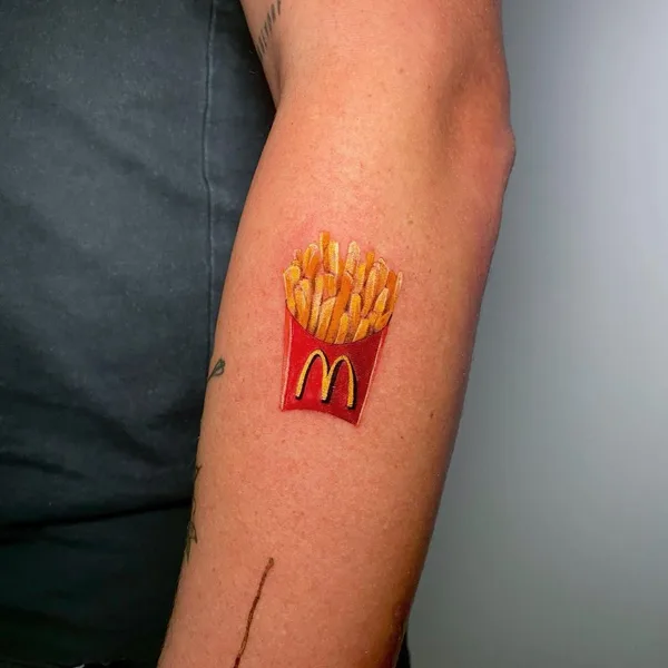 Minimalism tattoo by Andrea Perea in México