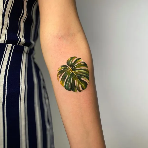 Minimalism tattoo by Andrea Perea in México