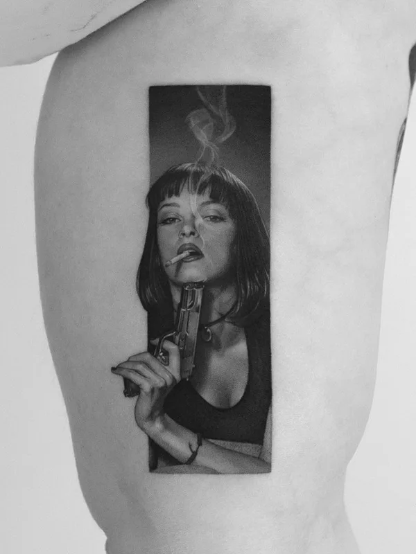 female black and grey realism татуировка на thigh #42462 | Тату мастер Pawel Indulski