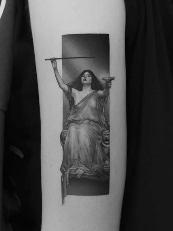 female black and grey realism татуировка на forearm #42471 | Тату мастер Pawel Indulski