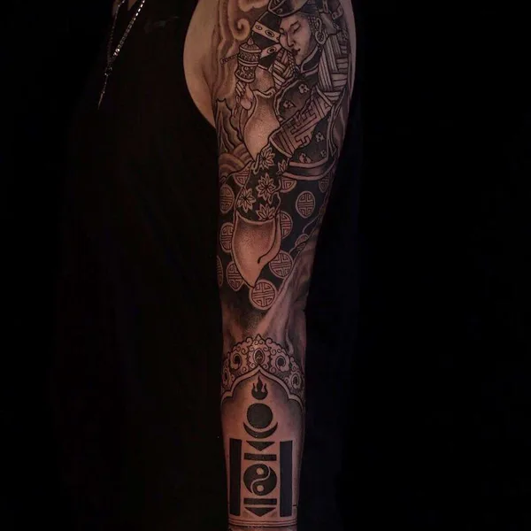 Traditional tattoo by Yideer