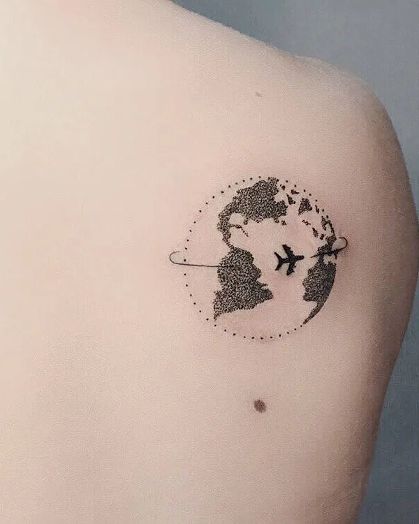 black dotwork Tatuagem em shoulder #25791 | Tatuador Елизавета Кром