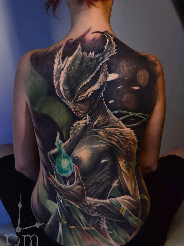 female color realism Tatuaggio su full back #7495 | Tatuatore Mihail & Polina