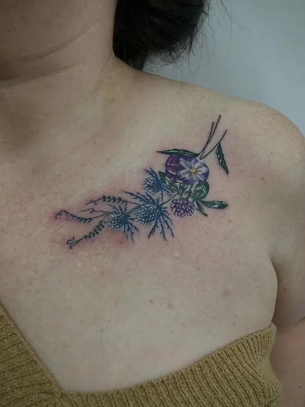 female color botanic татуировка на collarbone #48128 | Тату мастер Янина Попова