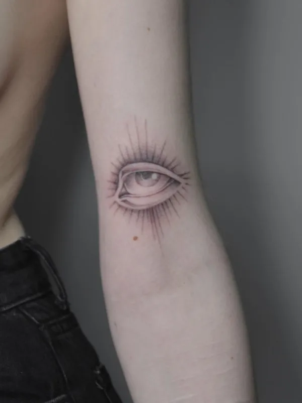 female black and grey fineline татуировка на elbow #48356 | Тату мастер Екатерина Като