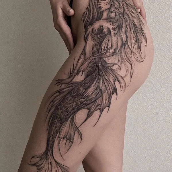 Graphic tattoo by Дарина Кириллова in Екатеринбург